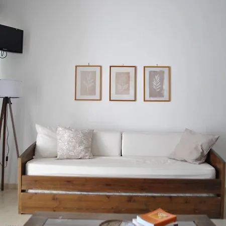 Thalassa Apartment *